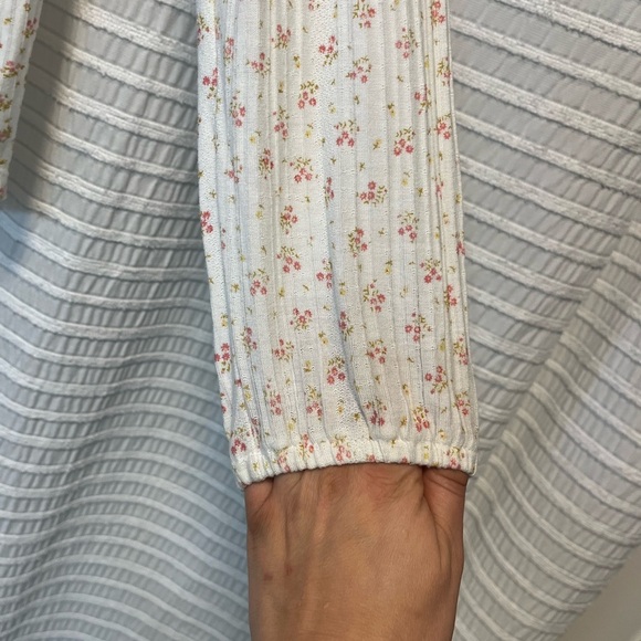 Lucky Brand Cream Ruffled Tie Front Blouse - Picture 7 of 7